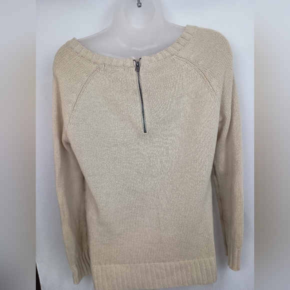 ANA Christmas Gold Beige Animal Print Knit Sweater (#45) - Picture 4 of 8